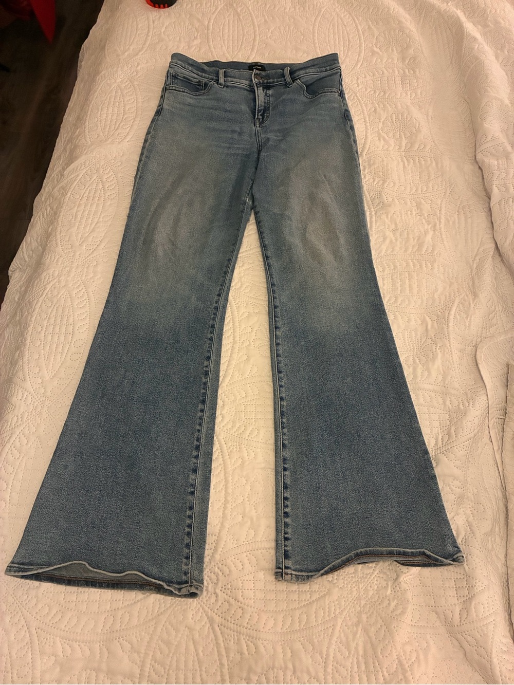 Express 70s Flare Jeans Mid Rise Hyper Stretch Light Wash Raw Hem Size 8R - Picture 2 of 12